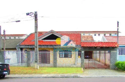 Duas residências, casa e sobrado no terreno, santa cândida