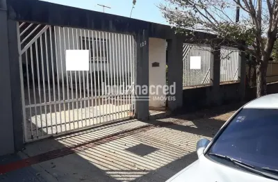 Casa à venda 3 quartos, 2 vagas, 180m², jardim pacaembu, londrina - pr