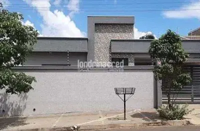 Casa à venda 3 quartos, 2 vagas, centro, arapongas - pr