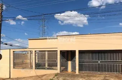 Casa à venda 3 quartos, 6 vagas, 355m², conjunto parigot de souza 3, londrina - pr