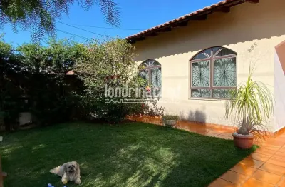 Casa à venda 3 quartos, 1 suite, 3 vagas, 350m², brasília, londrina - pr