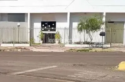 Comercial à venda 125m², conjunto habitacional maria cecília serrano de oliveira, londrina - pr