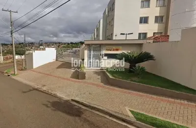 Apartamento no res. portal do sol.  dormitórios: 03. banheiros: 01. sala. cozinha. vagas de garagem