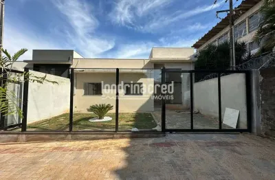Linda casa no jd. antares, próxima à av. são joão, com 3 dormitórios, sendo 1 suíte, e conceito abe