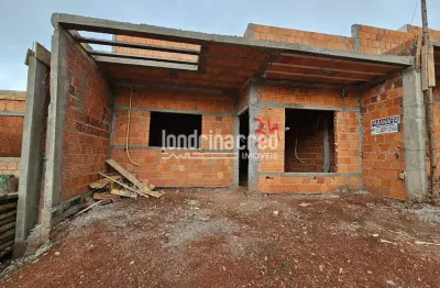 Linda casa no jd. strass, próxima ao móveis brasília da saul elkind, com 03 quartos, sendo 01 suíte