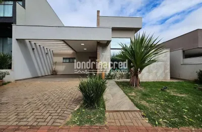 Casa excluisiva com aréa gourmet separada da casa e piscina aquecida, conceito aberto no condominio