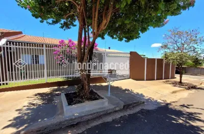 Linda casa térrea à venda na região norte de londrina | 3 dormitórios, suíte master, piscina, quios