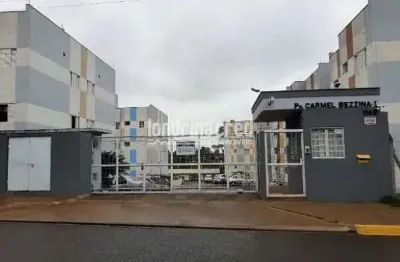 Apartamento no res. pe. carmel bezzina i: 02 dormitórios, 01 banheiro, sala, cozinha e 01 vaga de g