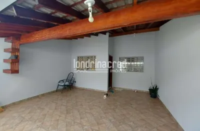 Casa à venda na zona leste – 2 quartos, área gourmet, garagem coberta e ótima localização! perto de