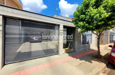 Casa com 3 quartos (2 suítes), 4 banheiros, edícula completa e 2 vagas no jardim oriente – 250m² de