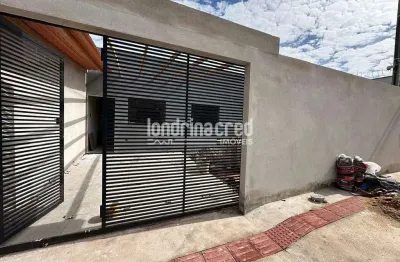 Casa com 3 quartos (1 suíte), garagem coberta, ótimo acabamento, 72 m² de construção em terreno de