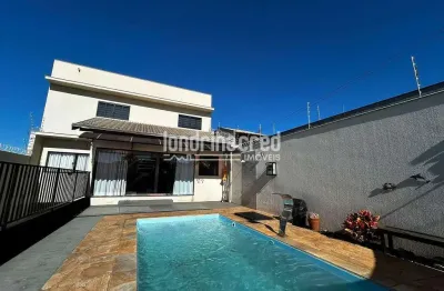 Sobrado na zona leste de londrina com 4 quartos (1 suíte), área gourmet com piscina, cozinha planej