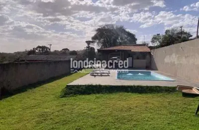 Chácara em condomínio fechado com 1.100m², piscina adulto e infantil, espaço gourmet, quintal amplo