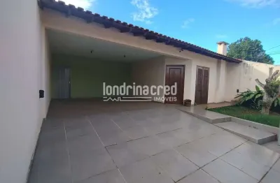 Casa com 3 quartos (2 suítes), edícula completa, móveis planejados e 4 vagas no jardim messiânico –