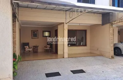 Casa no condomínio gralha azul iii com 3 dormitórios, suíte, sala, cozinha planejada, jardim privat