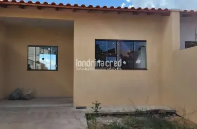 Casa no colúmbia com 84m², 3 quartos (1 suíte), sala ampla, cozinha espaçosa, garagem para 2 camion