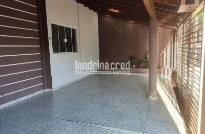 Casa à Venda em Cambé com 130 m² de Área Útil, 2 Quartos, Sala Ampla e 2 Vagas de Garagem