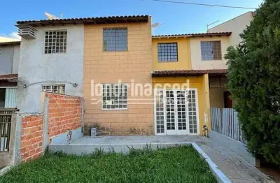 Casa aconchegante no condomínio Ilha Bela, perfeita para quem busca segurança e área de lazer compl