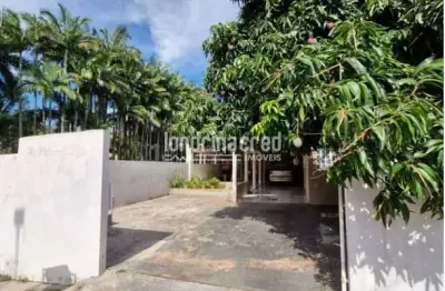 Casa à Venda em Ibiporã com 3 Quartos, 2 Banheiros, 4 Vagas de Garagem e 186 m² de Área Útil