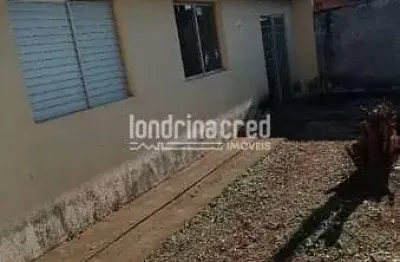 Casa à Venda em Cambé no Loteamento Água da Esperança com 2 Quartos, 1 Banheiro, 1 Vaga de Garagem