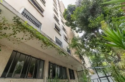 Mude Já! Apartamento à Venda com Ótima Planta e Localização Incrível