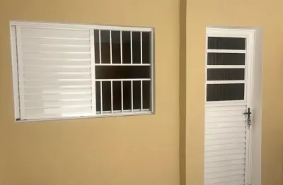 Casa com 1 quarto para alugar na Rua Niterói, Rochdale, Osasco