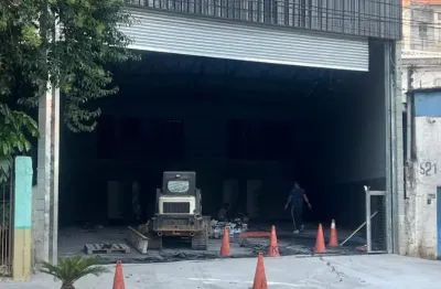 Barracão / Galpão / Depósito com 3 salas para alugar na Rua Almirante Tamandaré, Vila Menck, Osasco