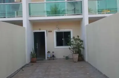 Casa com 2 quartos à venda na Vila Capri, Araruama 