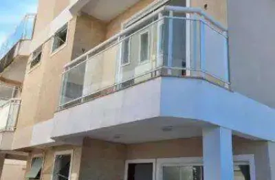 Casa 3 pavimentos em condomínio - recreio-rio das ostras