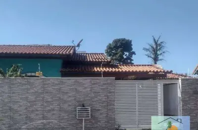 Casa mobiliada no bairro extensão do bosque - rio das ostras