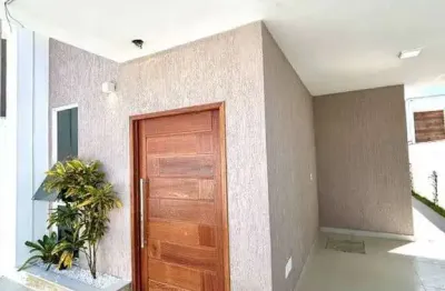 Casa linear independente no bairro vila do peró - cabo frio-rj