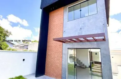Linda casa duplex localizada na vila do peró - cabo frio-rj