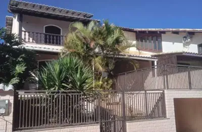 Casa no condomínio orla azul 2 suítes  - praia linda- rj