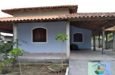 Casa de praia com lagoa privativa em condomínio fechado- arraial do cabo-rj