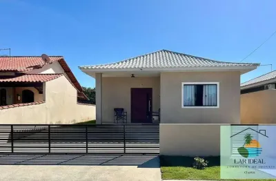 Linda casa linear c/ piscina em condomínio próximo à lagoa em praia seca