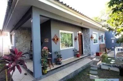 2 casas c/ quintal - excelente localização - são pedro da aldeia