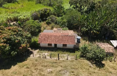 Fazendinha com 6 hectares ( 60.000 metros quadrados ) localizado na área rural de  carmo do cajuru.