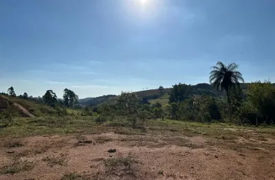Excelente terreno medindo 4000 metros quadrados localizado no medeiros, cidade de itatiaiuçu,