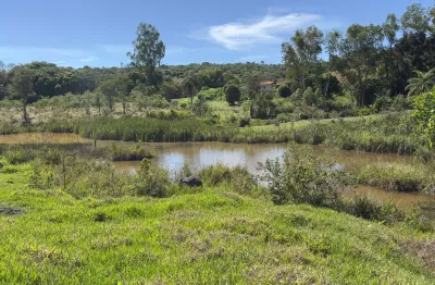 Excelente chácara com área de 1000 metros quadrados na área rural de itatiaiuçu