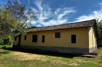 Sítio com área total de 3.5 hectares, 35.000 metros quadrados localizado entre betim e esmeraldas.