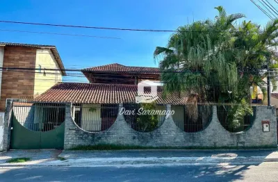 Casa ampla com 3 dormitórios à venda por r$ 800.000 - serra grande - niterói/rj