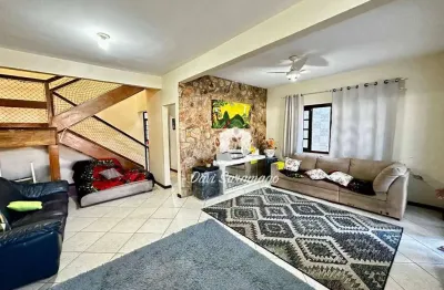 Casa com 5 quartos à venda na Rua PY, Serra Grande, Niterói