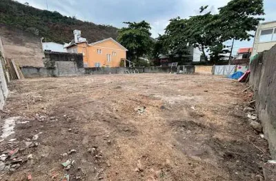 Terreno à venda na Rua Tupinambás, São Francisco, Niterói