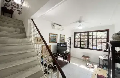 Casa com 3 quartos à venda na Rua Desembargador Lima Castro, Fonseca, Niterói