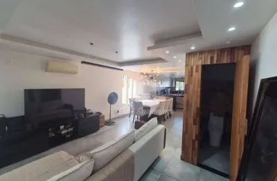 Casa com 3 quartos à venda na Rua Maestro Carlos Monteiro de Souza, Piratininga, Niterói