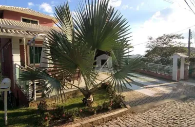 Casa em condomínio fechado com 4 quartos à venda na Avenida Central Ewerton Xavier, Itaipu, Niterói