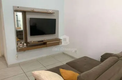 Linda casa linear em mini condomínio familiar – 3 quartos (1 suíte), cozinha americana e área de lazer – colubandê