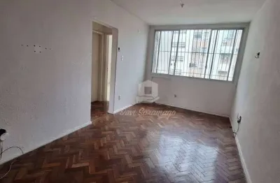 Apartamento de dois quartos na avenida professor joão brasil