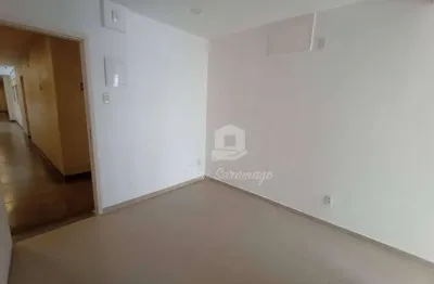 Sala comercial com 3 salas à venda na Avenida Ernani do Amaral Peixoto, Centro, Niterói