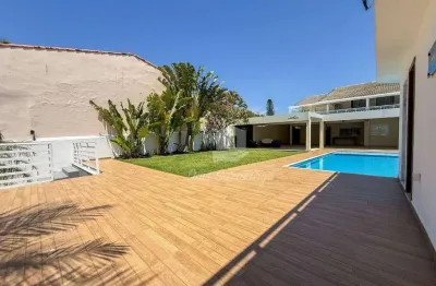 Casa com 6 quartos à venda na Rua Jornalista Luiz Fernando Miguel, Camboinhas, Niterói